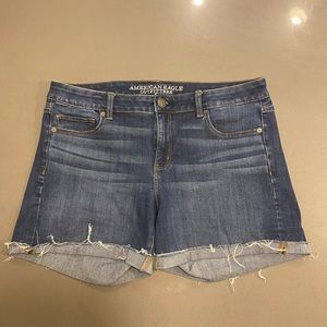 American Eagle MIDI Shorts 14